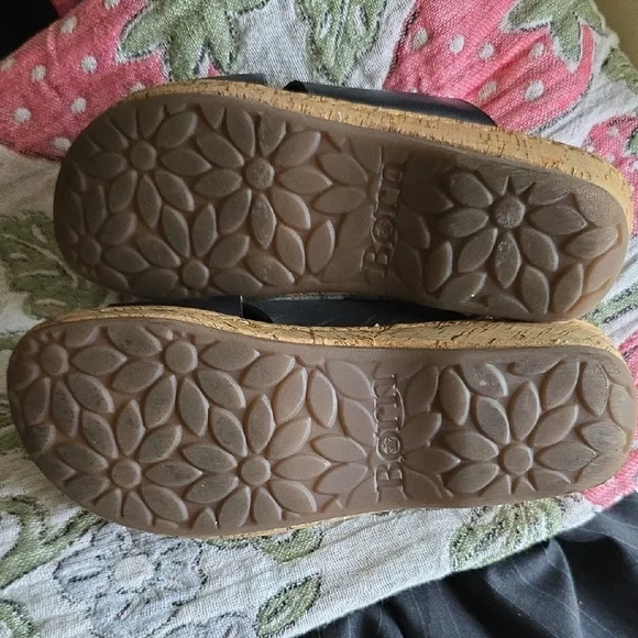 Born Black Leather Sandals with Crossover Straps - Picture 2 of 10